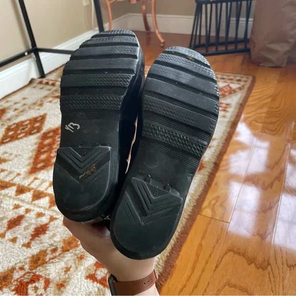 Hunter Women’s Original Tall Rubber Boots in Black SIZE 6 | Black Hunter Boots - Picture 12 of 14